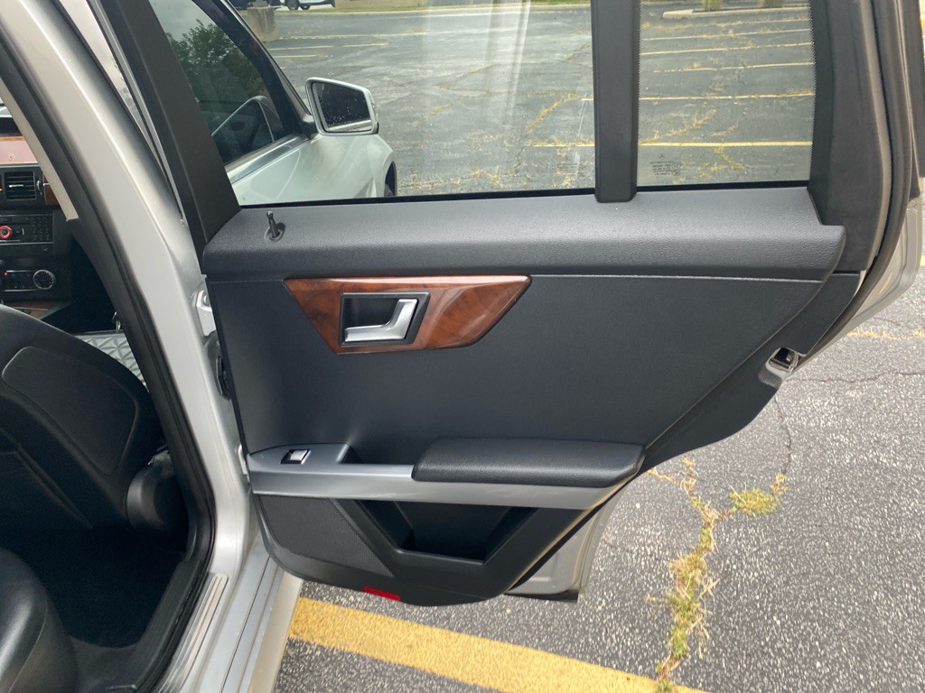 2012 Mercedes-Benz GLK-Class Image 23