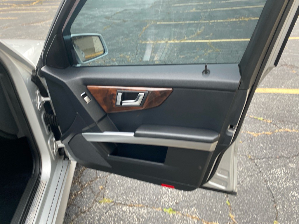 2012 Mercedes-Benz GLK-Class Image 25