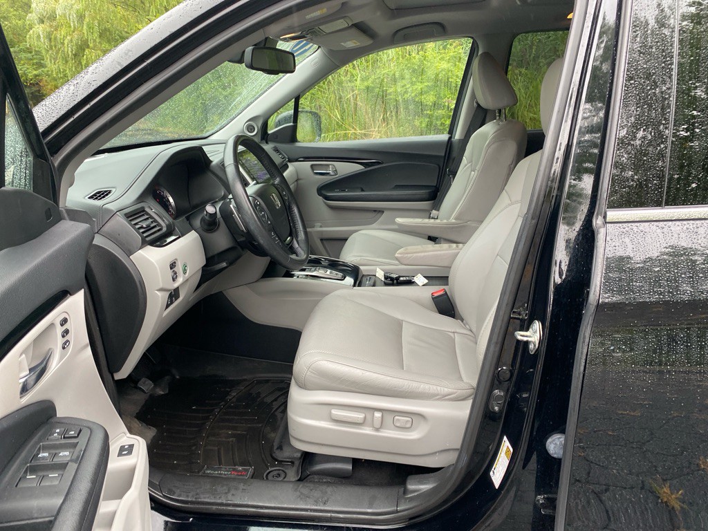 2017 Honda Pilot Image 10