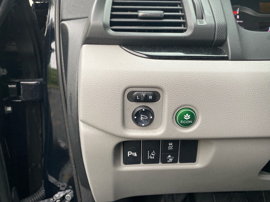 2017 Honda Pilot Image 12