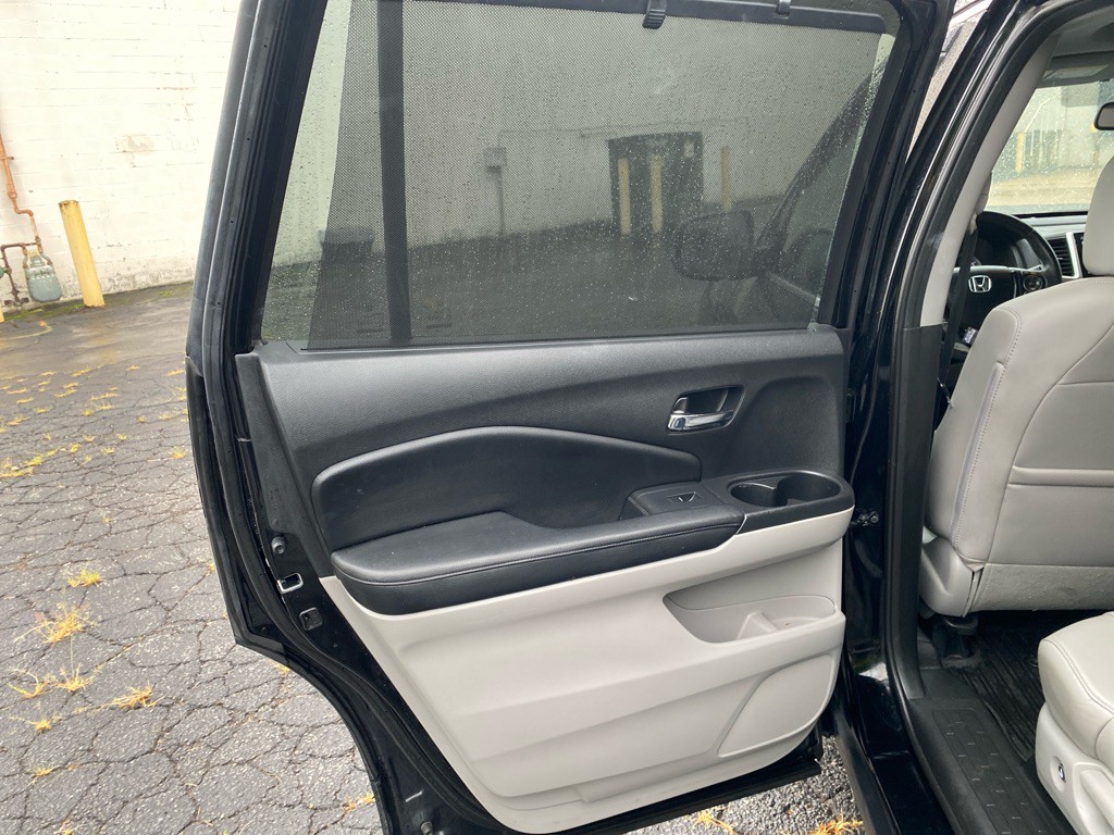 2017 Honda Pilot Image 23