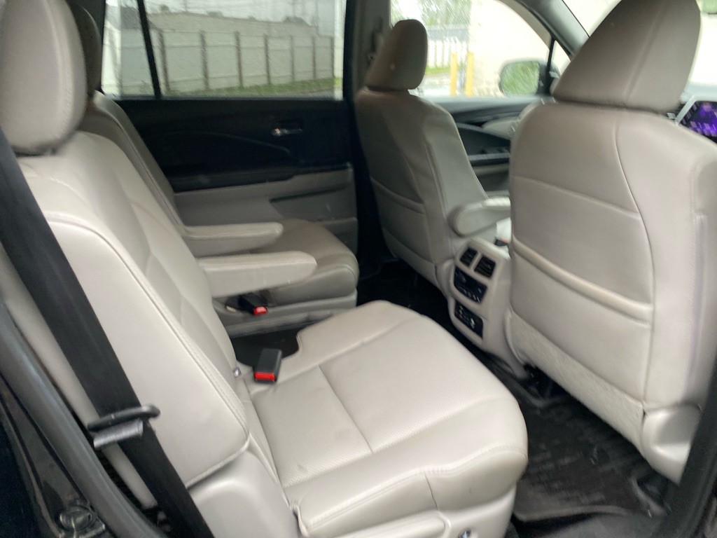 2017 Honda Pilot Image 25