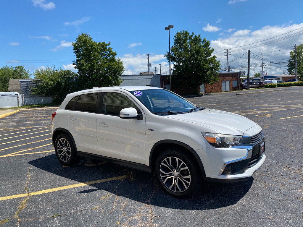 2017 Mitsubishi Outlander Image 7