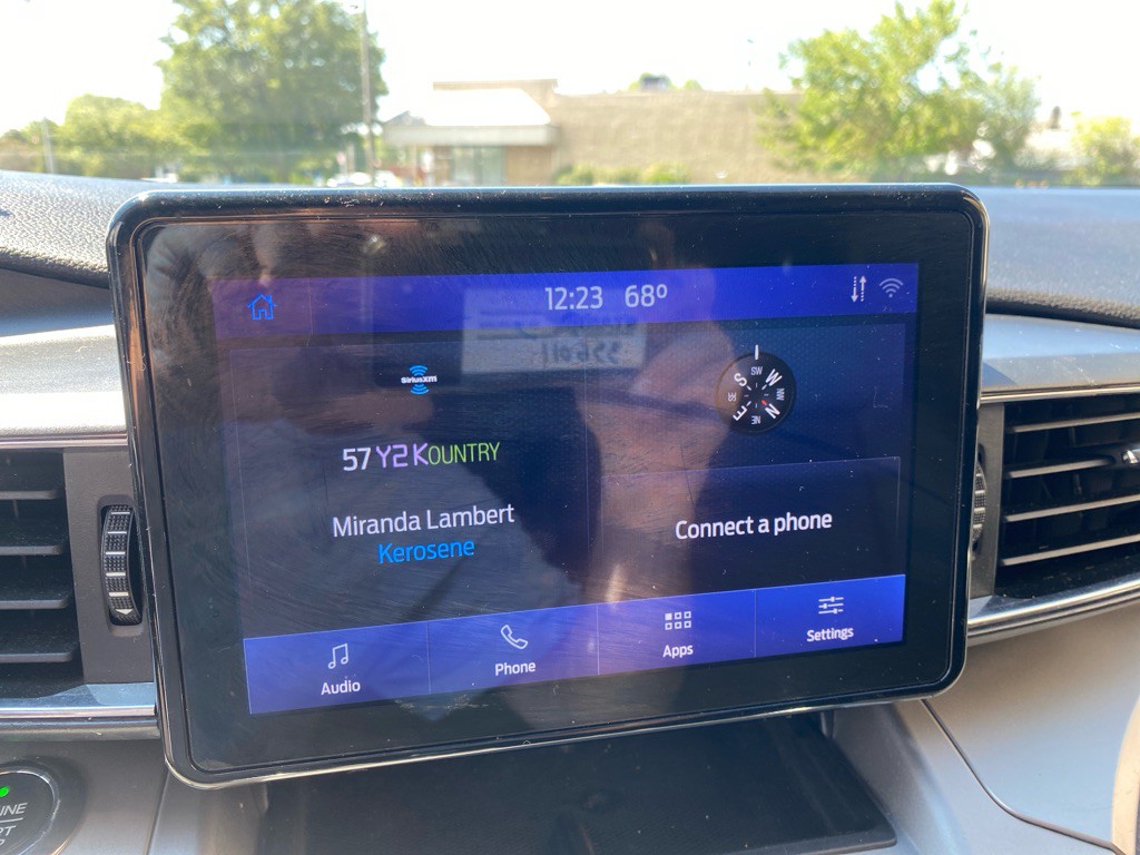 2021 Ford Explorer Image 13