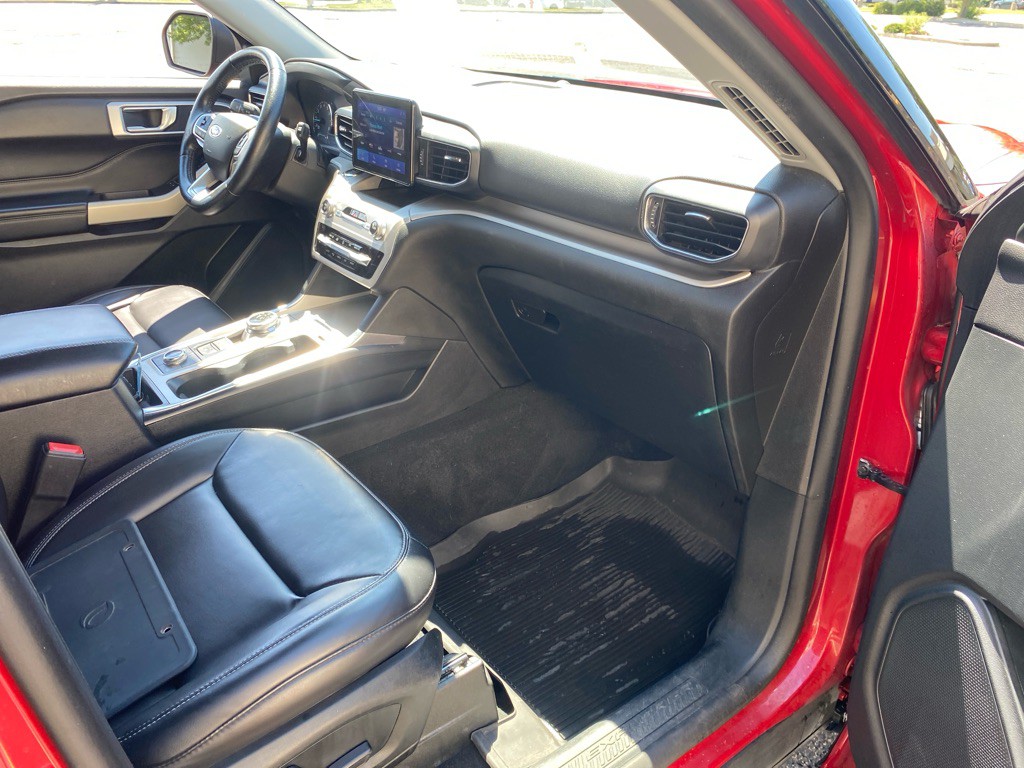 2021 Ford Explorer Image 25