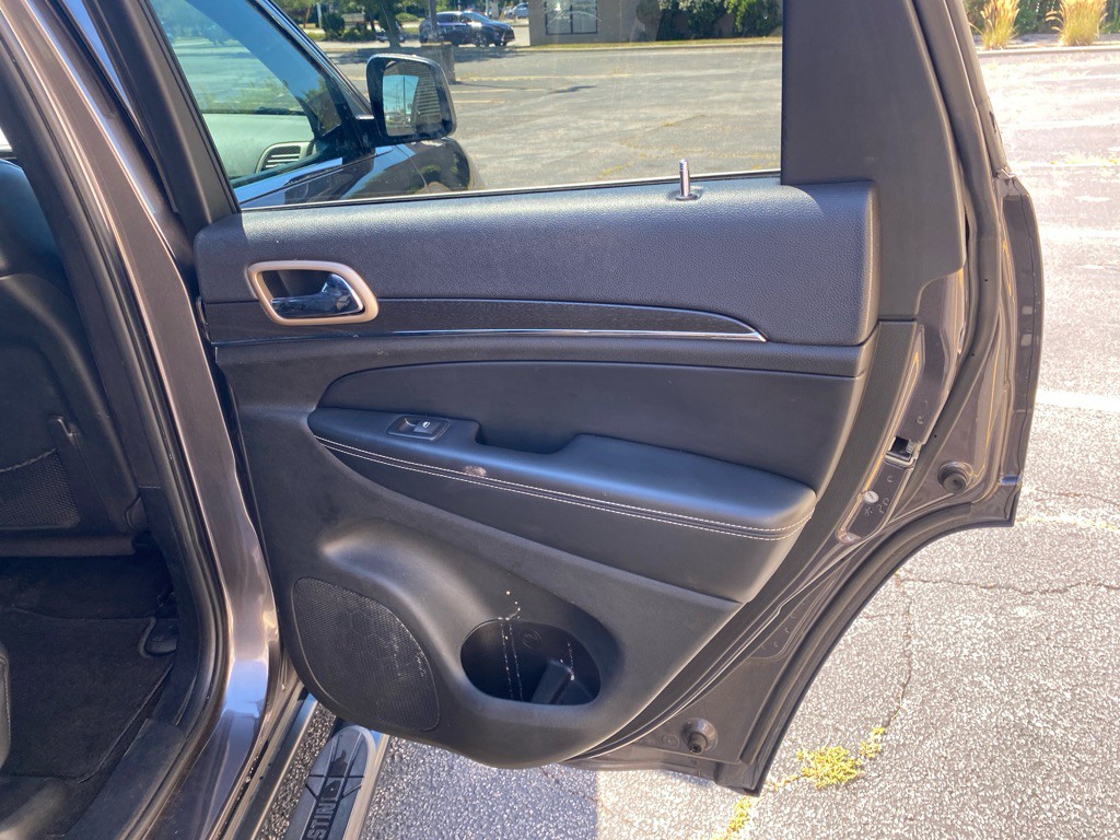 2015 Jeep Grand Cherokee Image 26