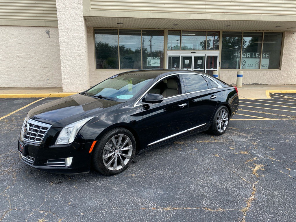 2013 Cadillac XTS Image 1