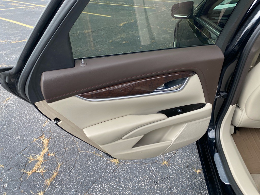 2013 Cadillac XTS Image 20