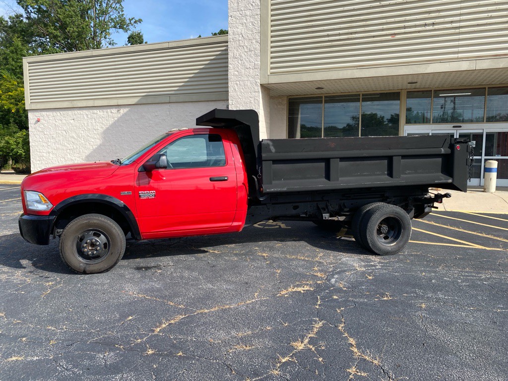 2012 Dodge Ram 3500 Image 2
