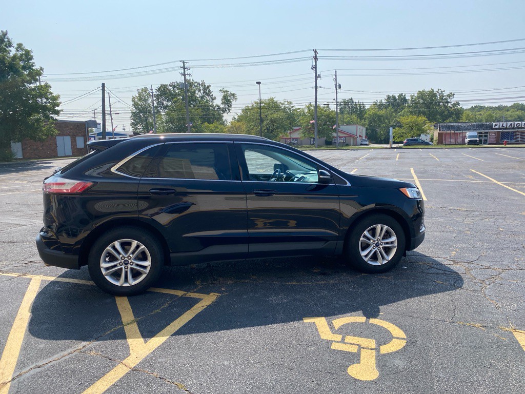 2020 Ford Edge Image 6