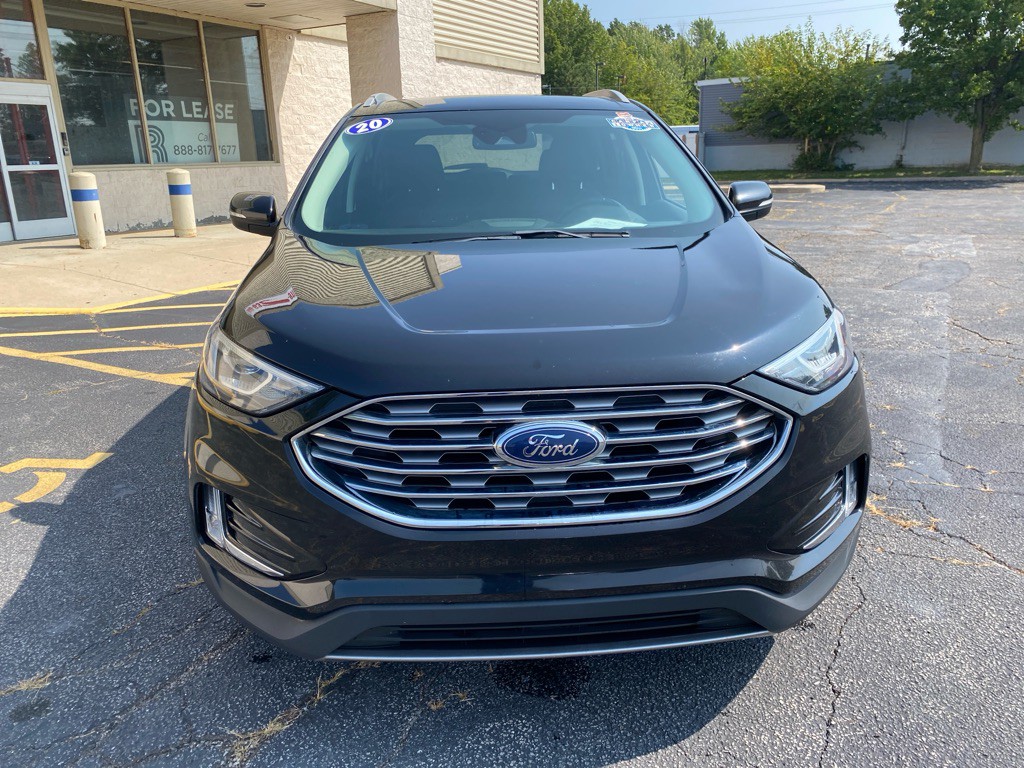 2020 Ford Edge Image 8