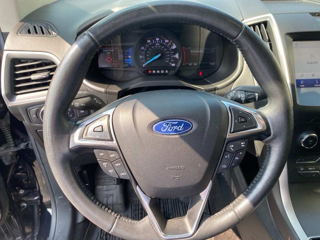 2020 Ford Edge Image 11