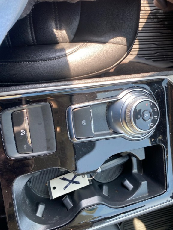 2020 Ford Edge Image 16