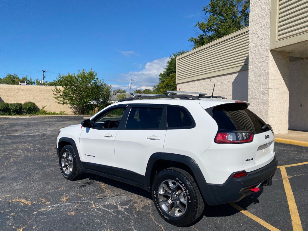 2019 Jeep Cherokee Image 3