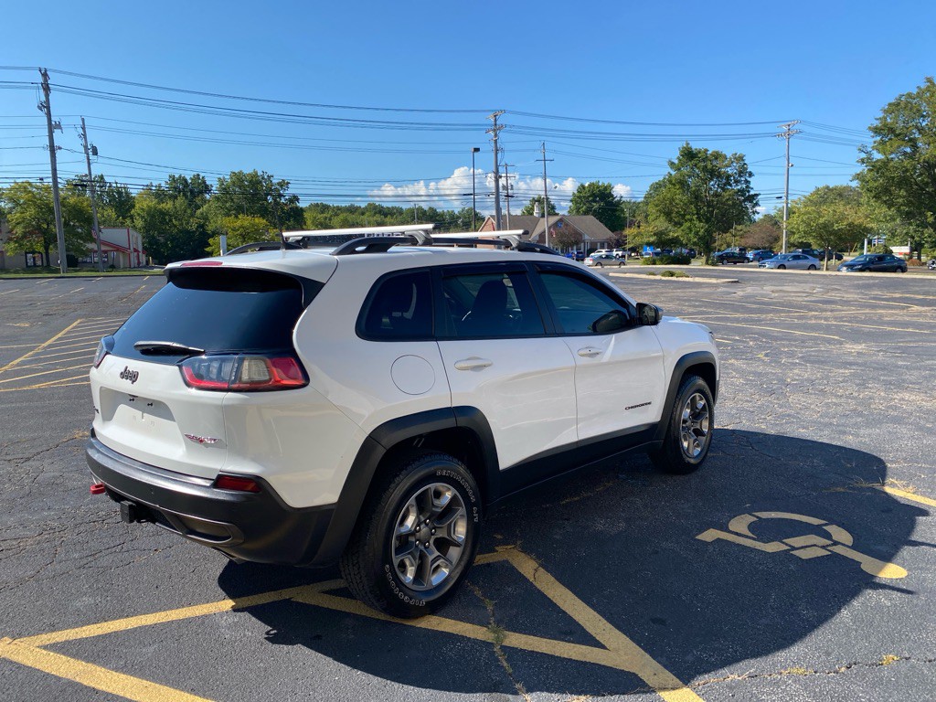 2019 Jeep Cherokee Image 5