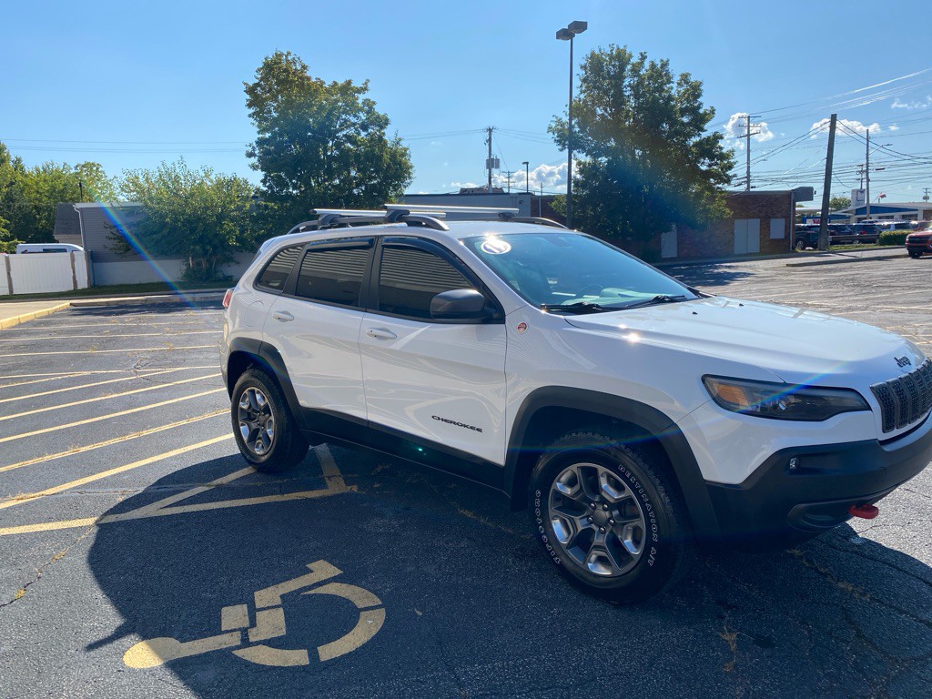 2019 Jeep Cherokee Image 7