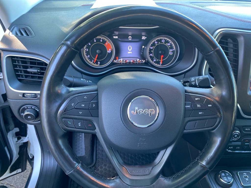 2019 Jeep Cherokee Image 11