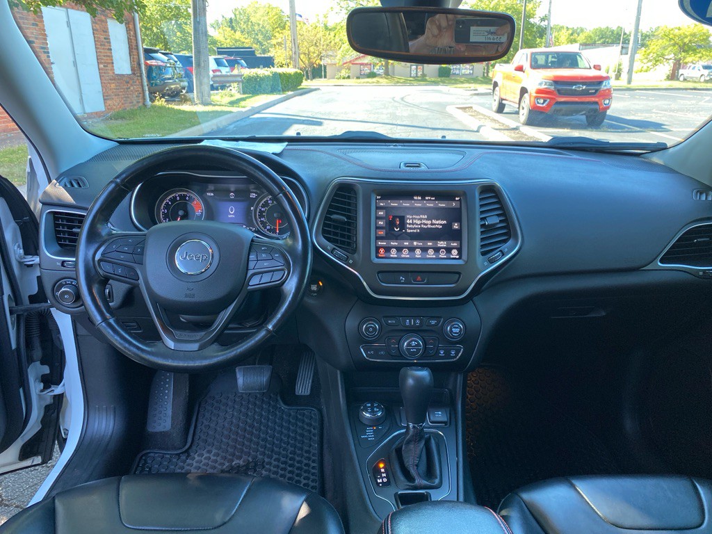 2019 Jeep Cherokee Image 17