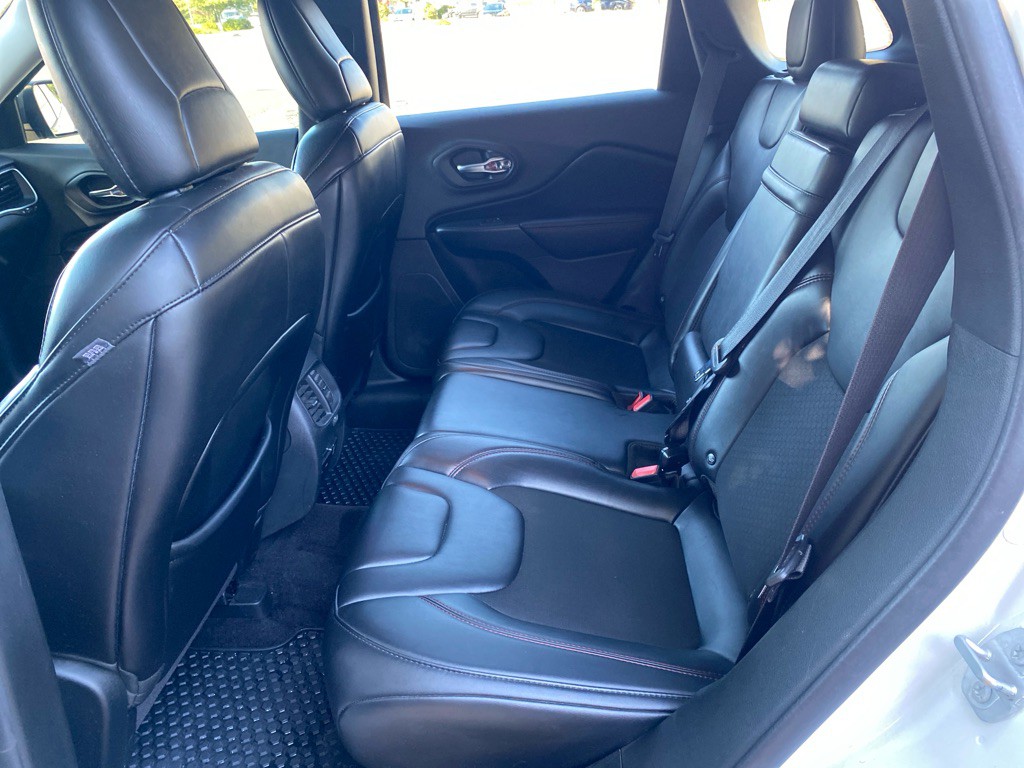 2019 Jeep Cherokee Image 18