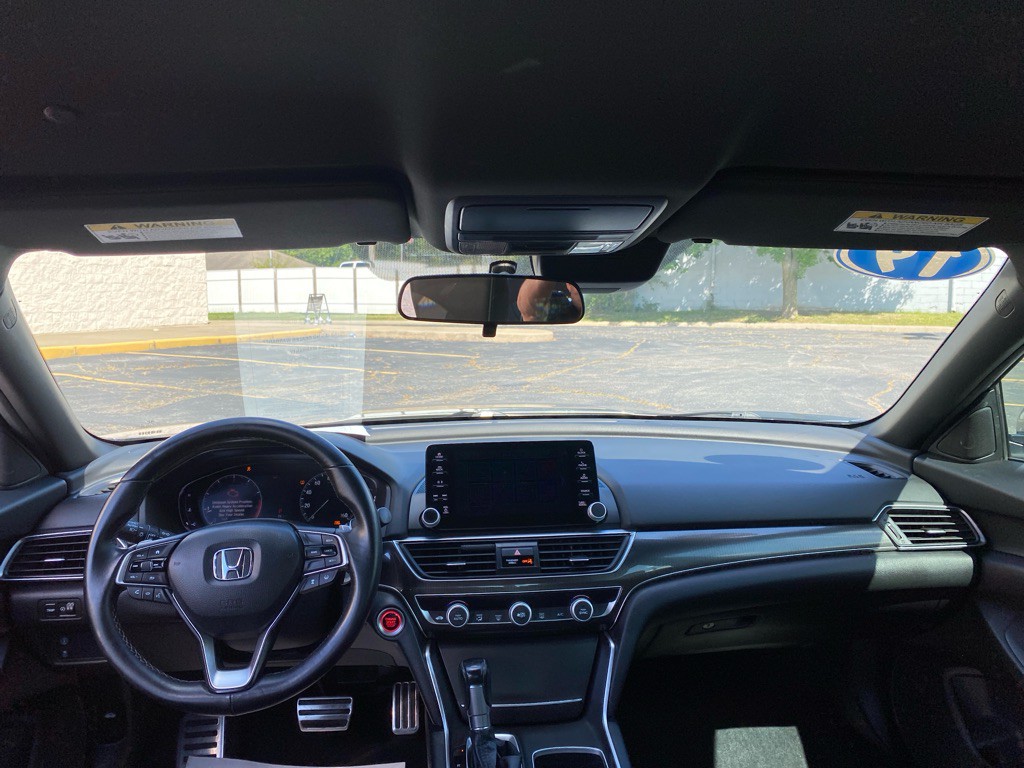 2019 Honda Accord Image 16
