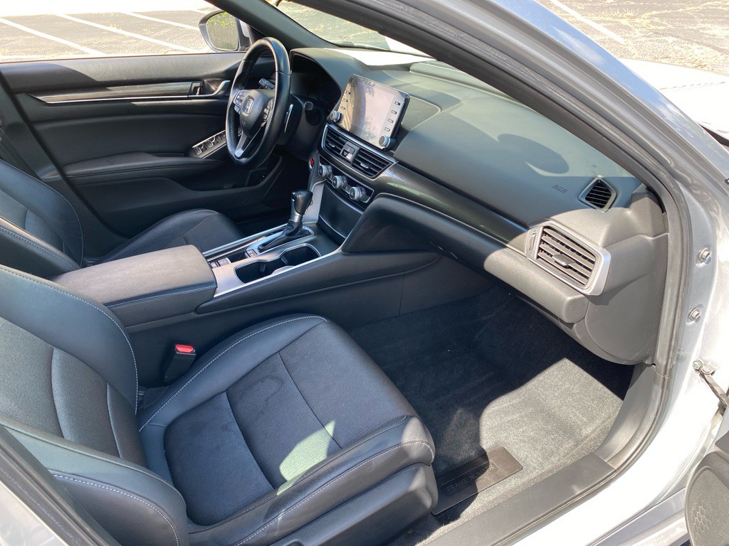 2019 Honda Accord Image 22