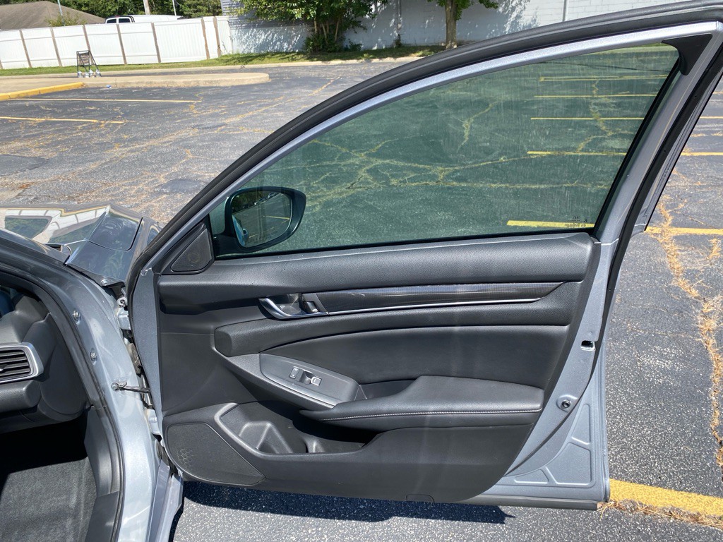 2019 Honda Accord Image 23