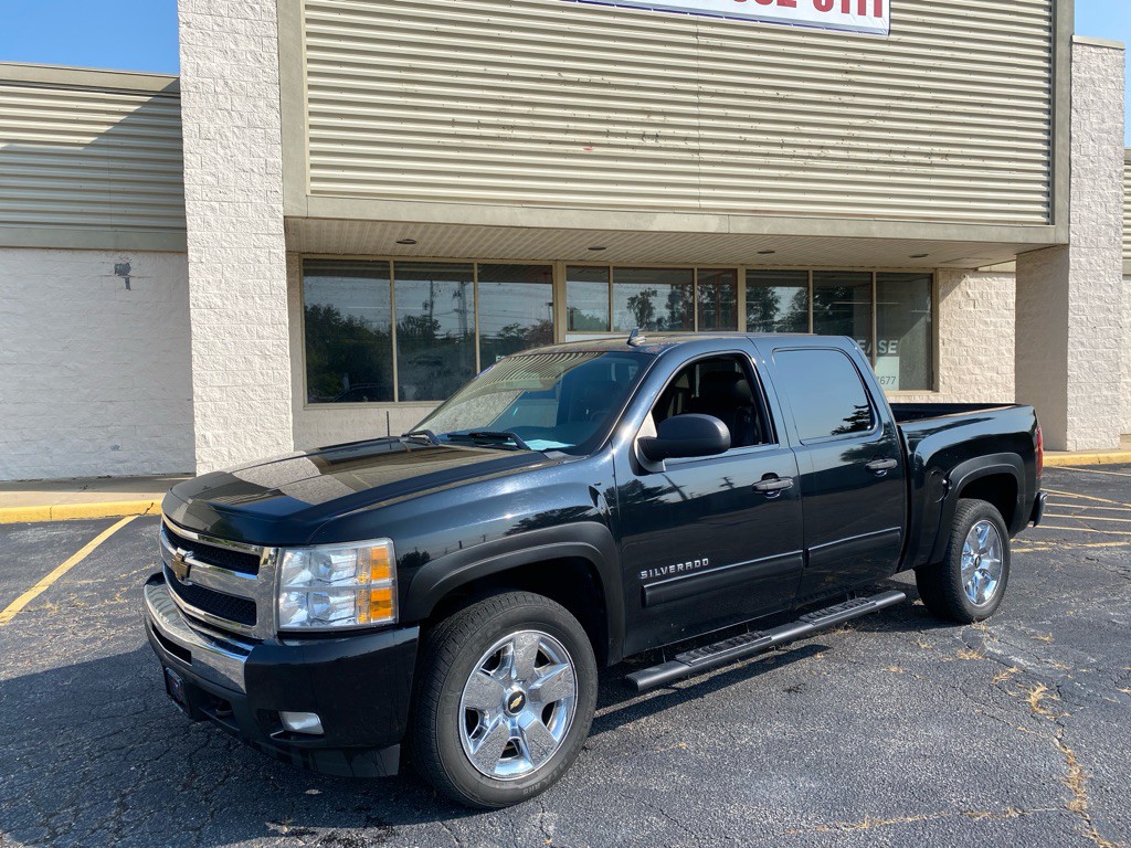 2011 Chevrolet Silverado 1500 Image 1