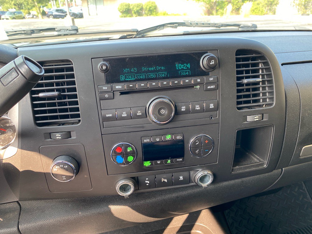 2011 Chevrolet Silverado 1500 Image 12