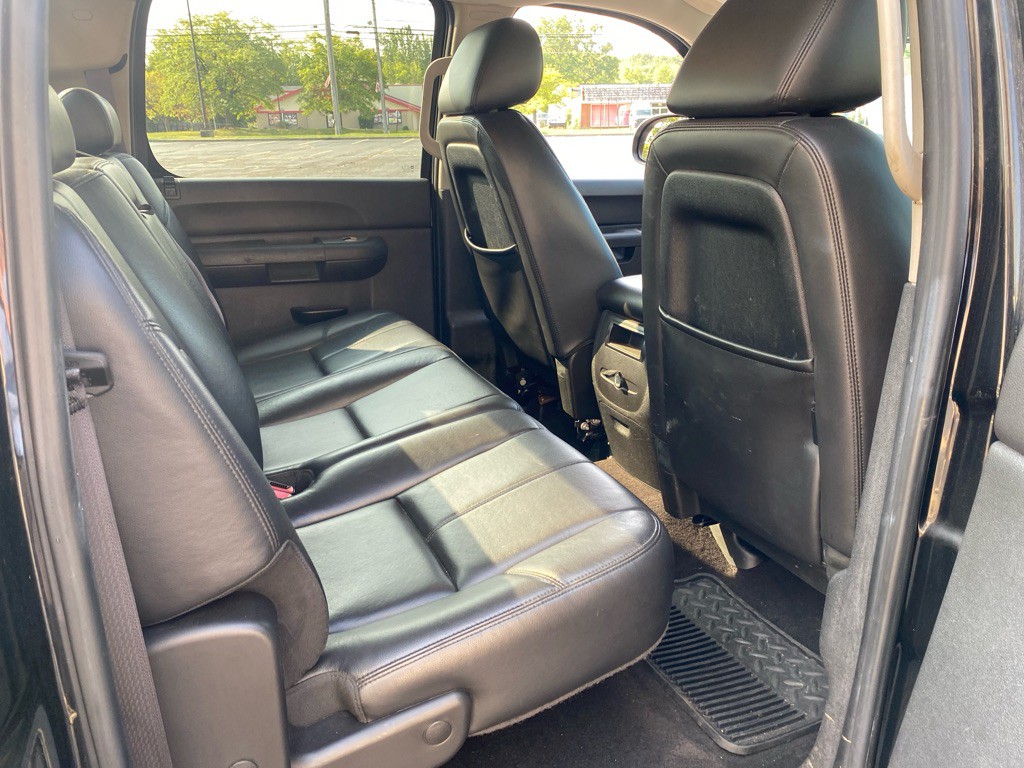 2011 Chevrolet Silverado 1500 Image 18