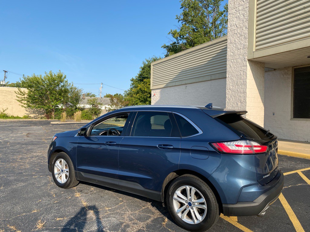 2019 Ford Edge Image 3