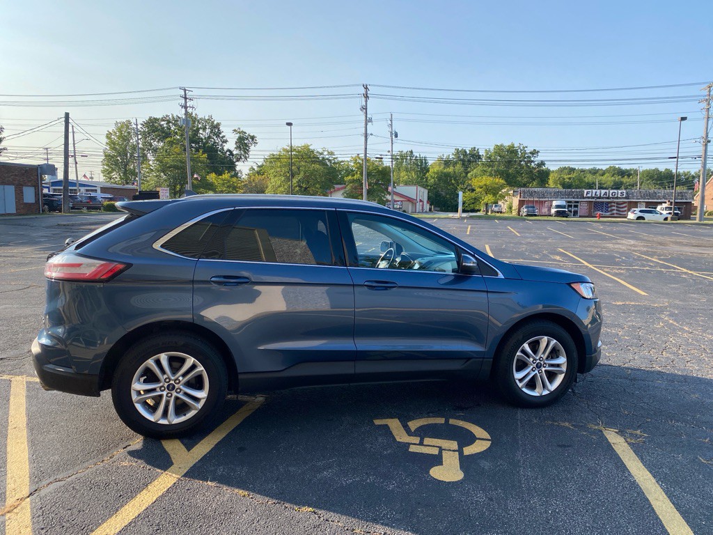 2019 Ford Edge Image 6