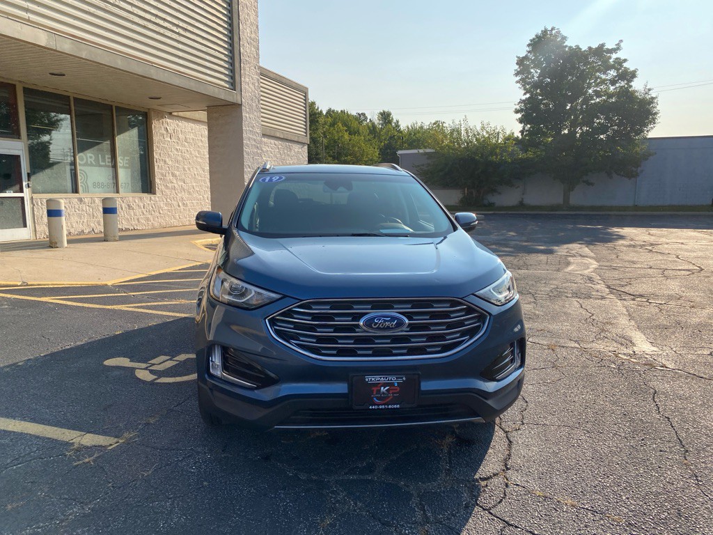 2019 Ford Edge Image 8