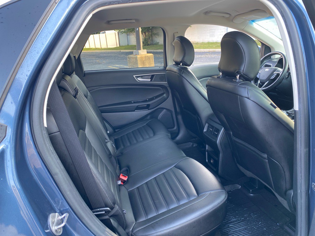 2019 Ford Edge Image 22