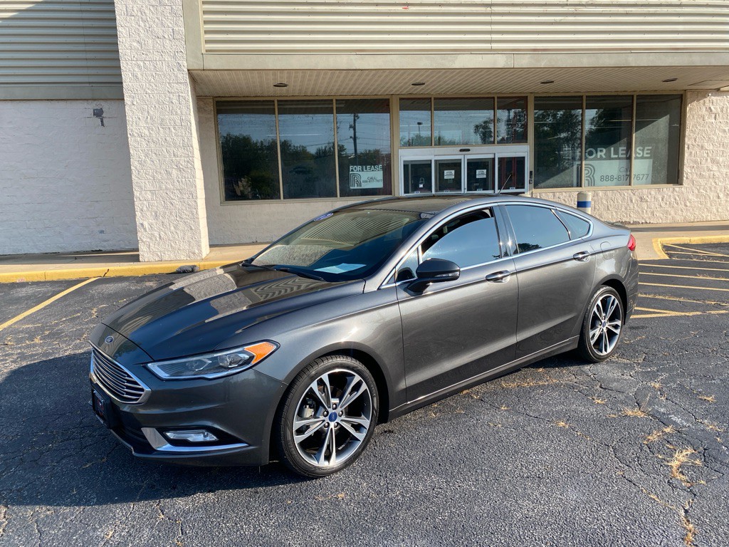 2017 Ford Fusion Image 1