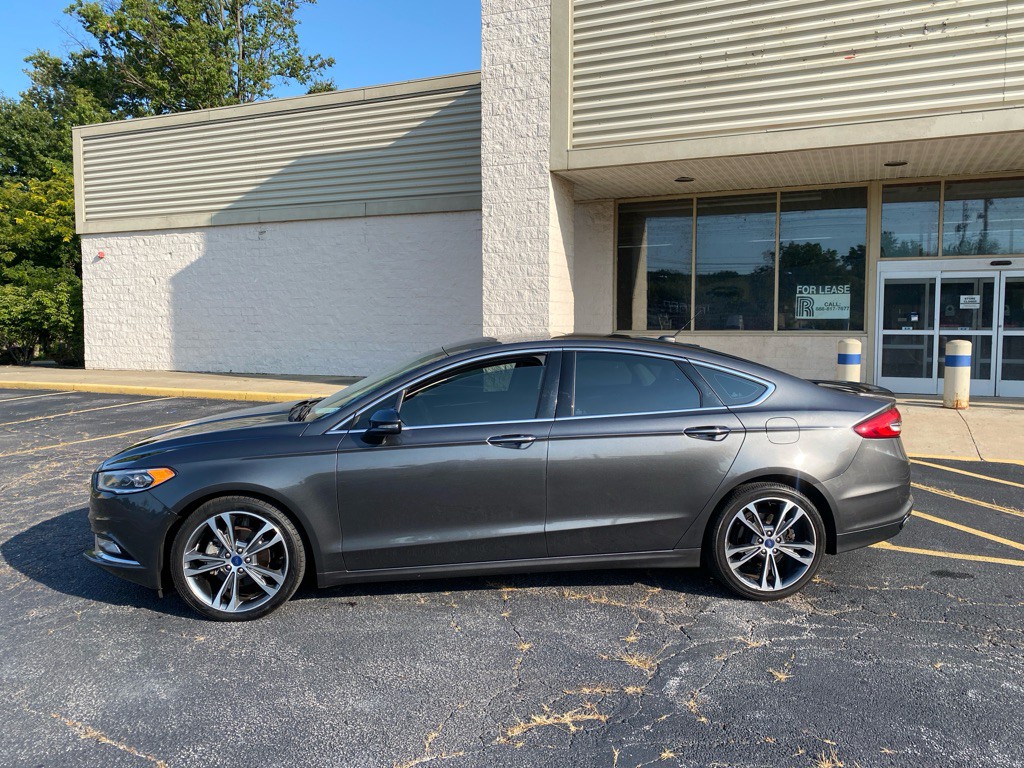 2017 Ford Fusion Image 2