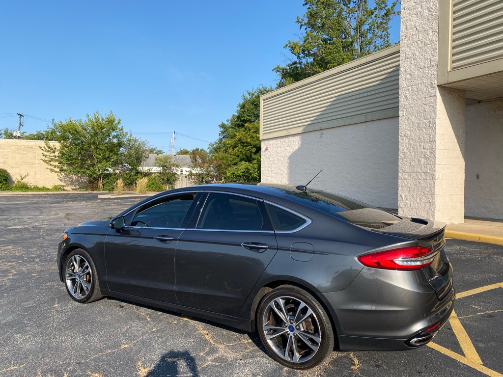 2017 Ford Fusion Image 3