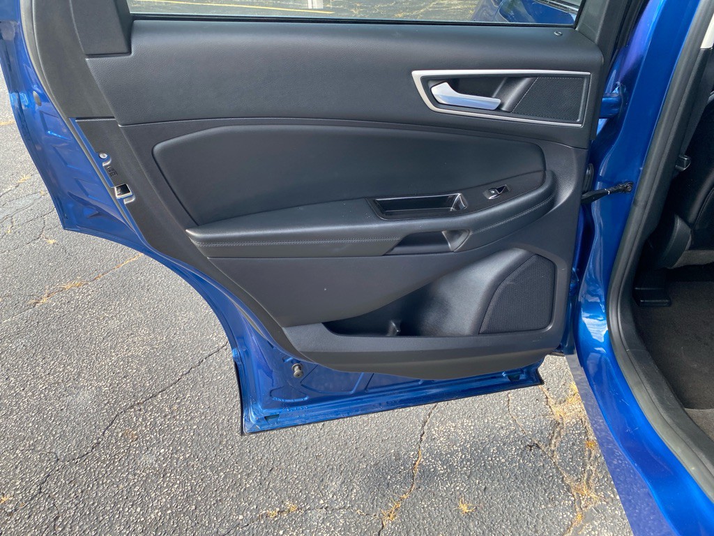 2020 Ford Edge Image 19