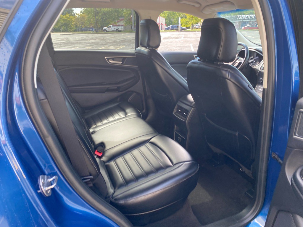 2020 Ford Edge Image 21