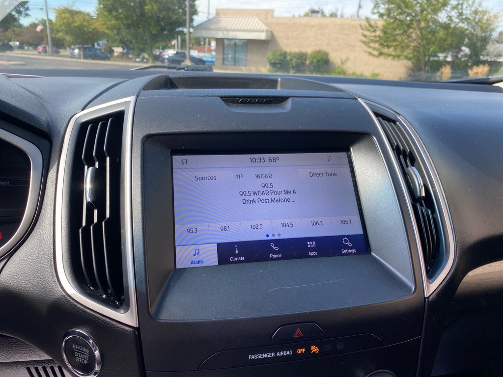 2020 Ford Edge Image 12