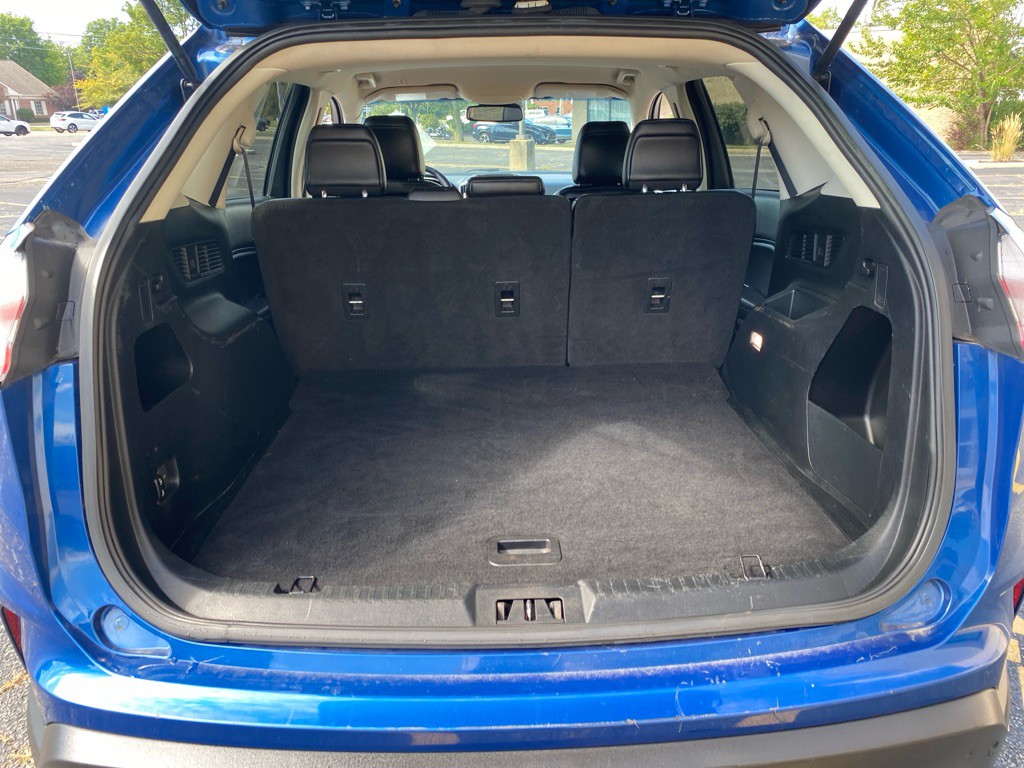 2020 Ford Edge Image 19