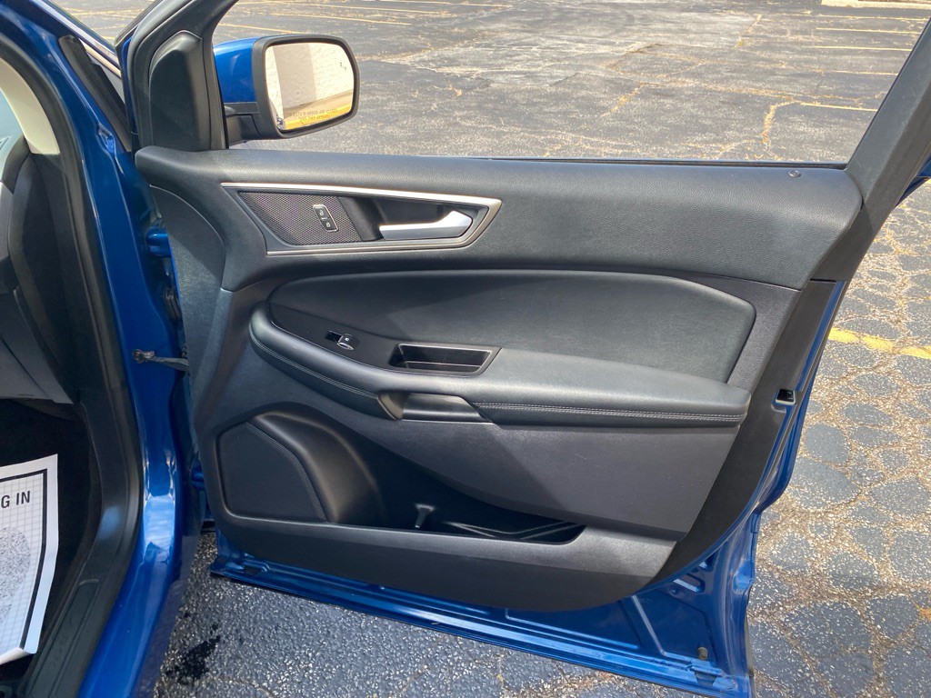 2020 Ford Edge Image 23