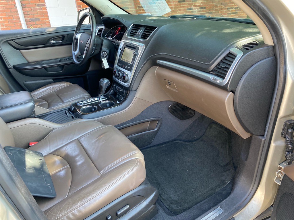 2015 GMC Acadia Image 29