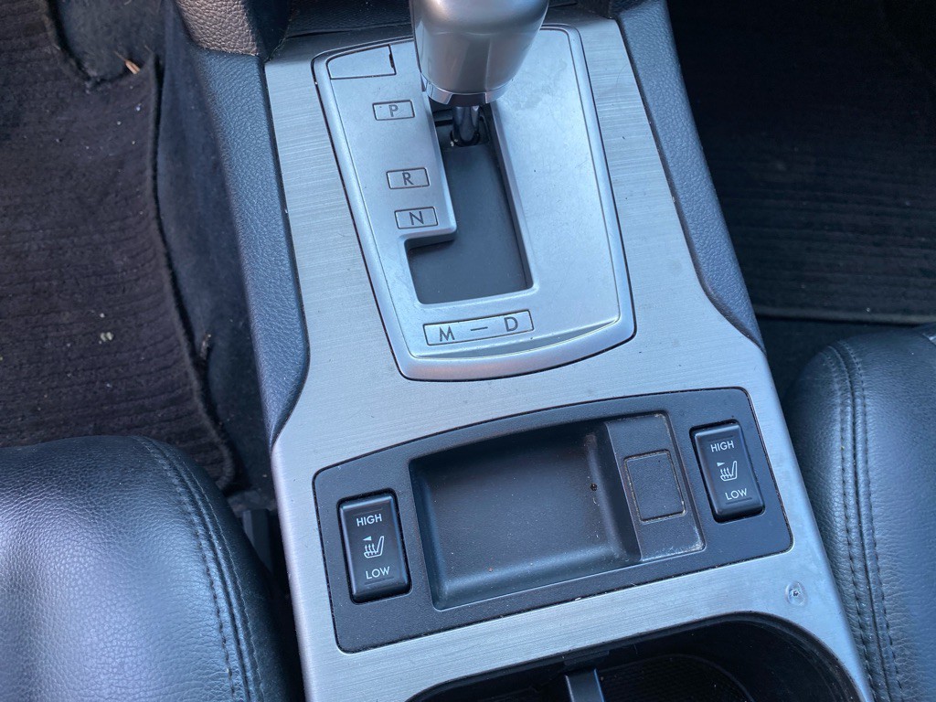 2011 Subaru Legacy Image 16