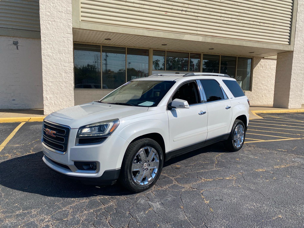 2017 GMC Acadia Image 1