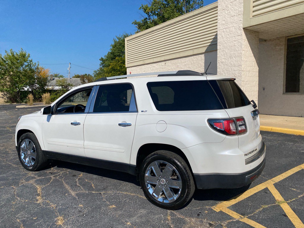 2017 GMC Acadia Image 3