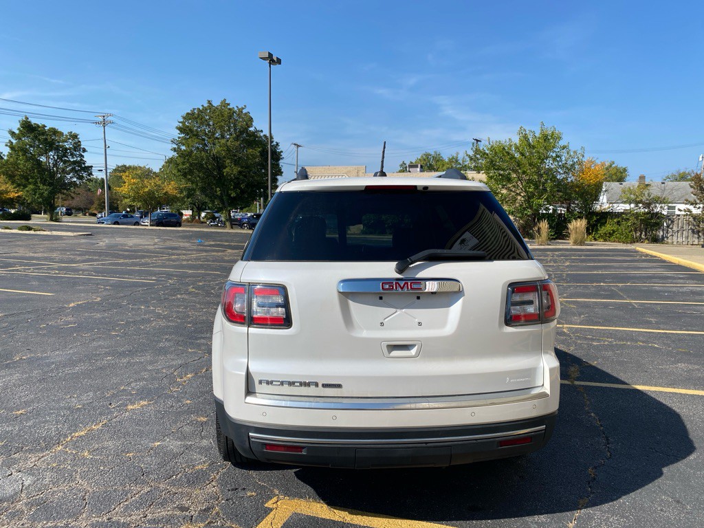 2017 GMC Acadia Image 4