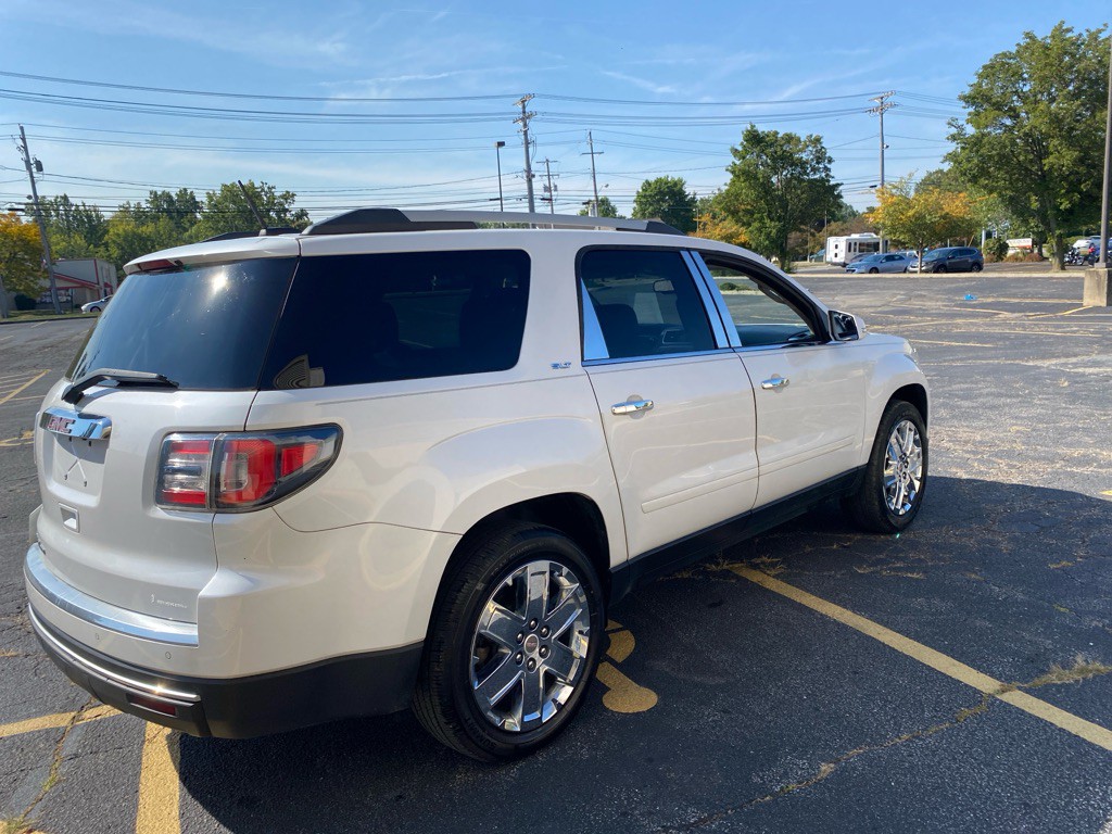 2017 GMC Acadia Image 5