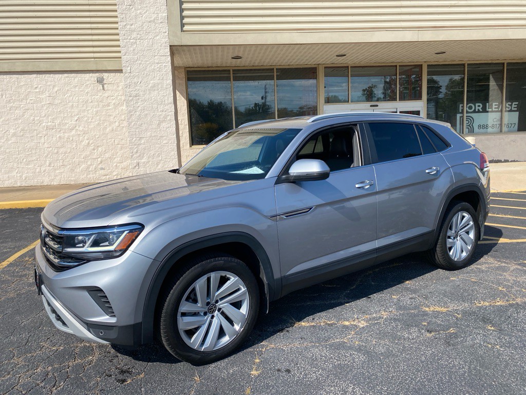 2021 Volkswagen Atlas Cross Sport Image 1