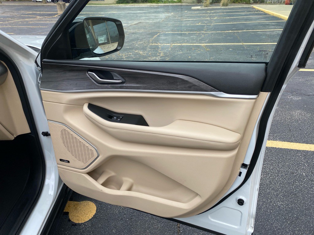 2021 Jeep Grand Cherokee Image 28