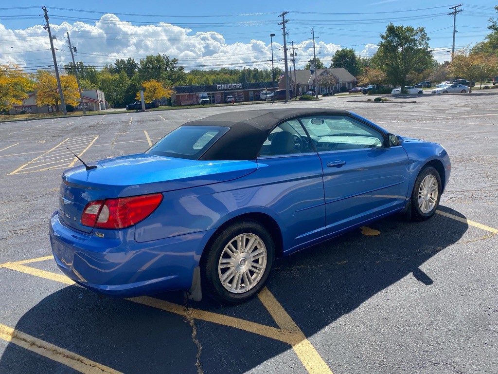 2008 Chrysler Sebring Image 5